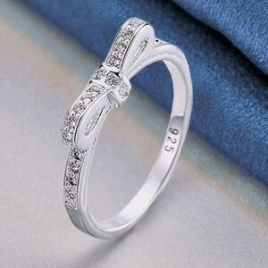 Sterling Bow Ring with Cubic Zirconias That sparkle - 925 Silver